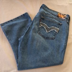 EUC Levi’s 515 Capris washed Jeans 16